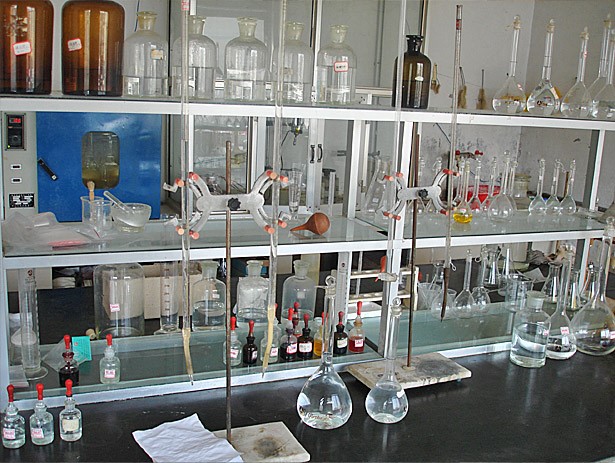 化验实验室.jpg
